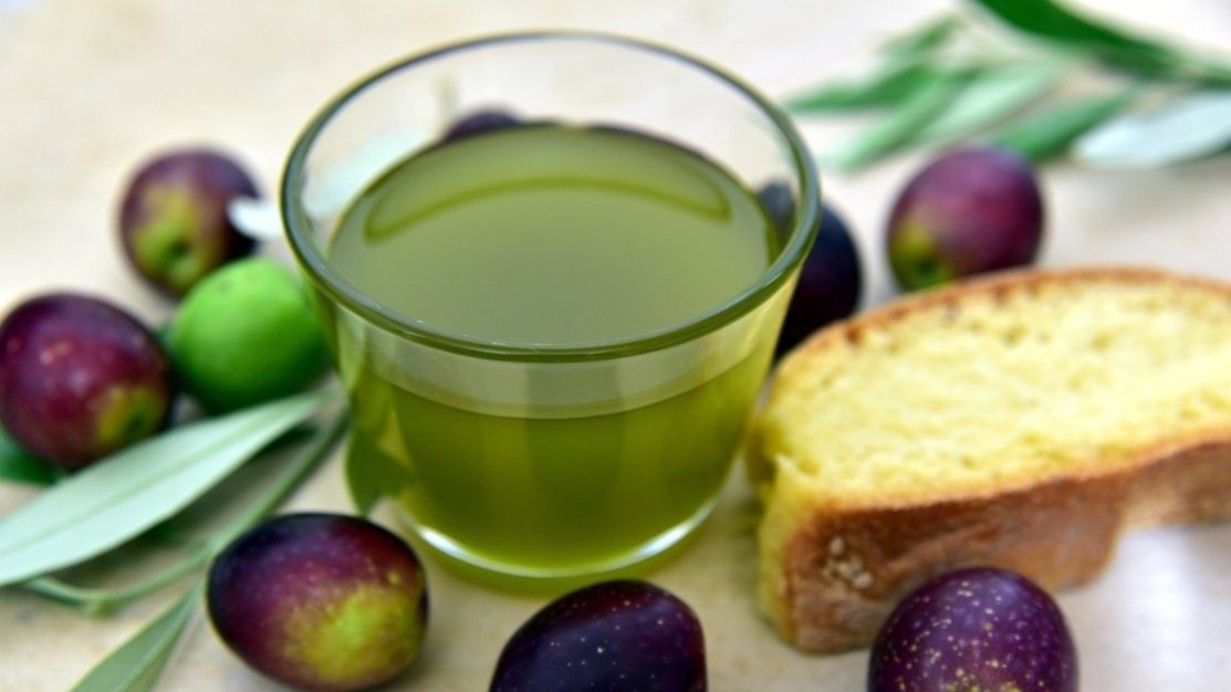 Cretan Cuisine olive oil