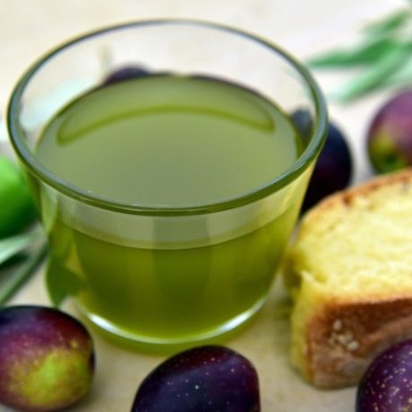 Cretan Cuisine olive oil